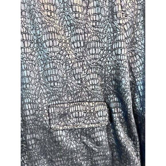 Alfred Dunner Women's Jacket sz 8 Gunmetal Gray Metallic Lizard Print Lined Zip - Picture 2 of 8